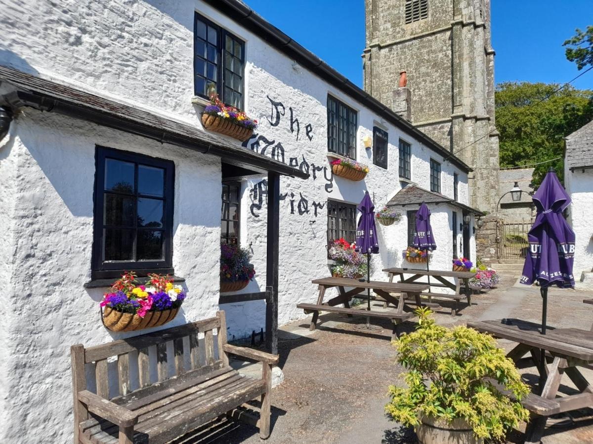 The Weary Friar Inn Pillaton Exterior photo